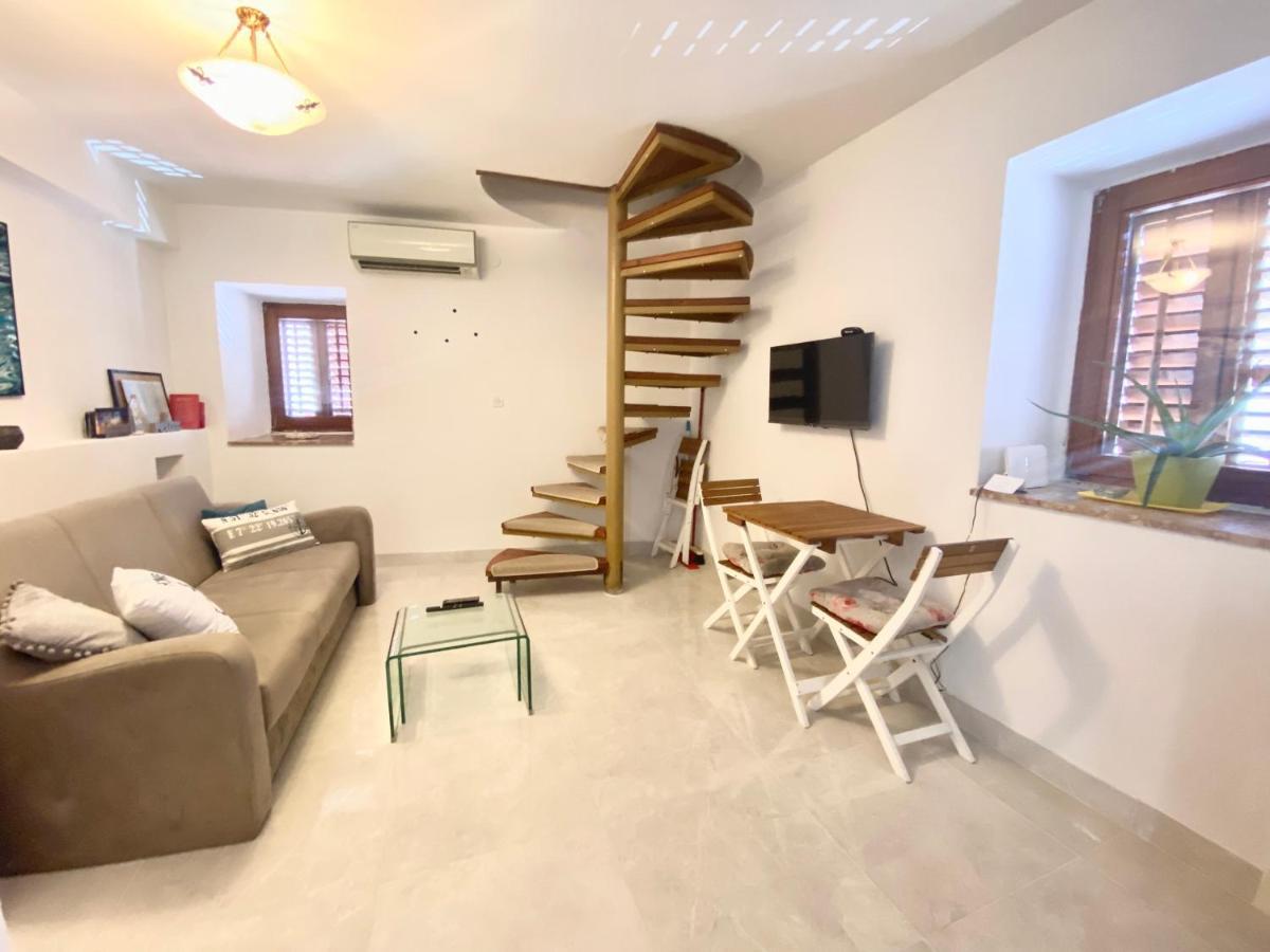 Apartment Center Old Town - 1Min To Palace 스플리트 외부 사진